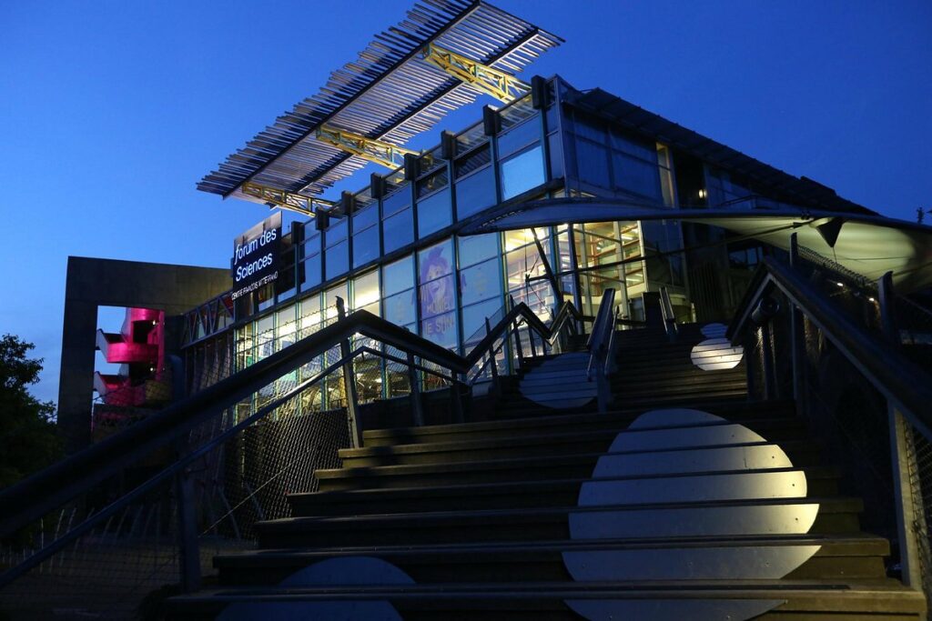 Le planétarium du Forum des Sciences près de Lille : l'un des meilleurs endroits où aller si vous voulez voir les étoiles